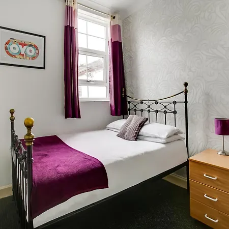 Oyo Gin House Hotel Greenock Exterior photo
