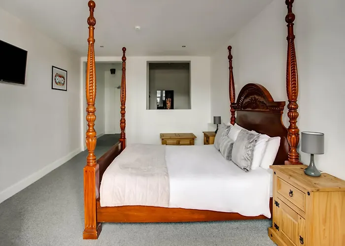 Oyo Gin House Hotel