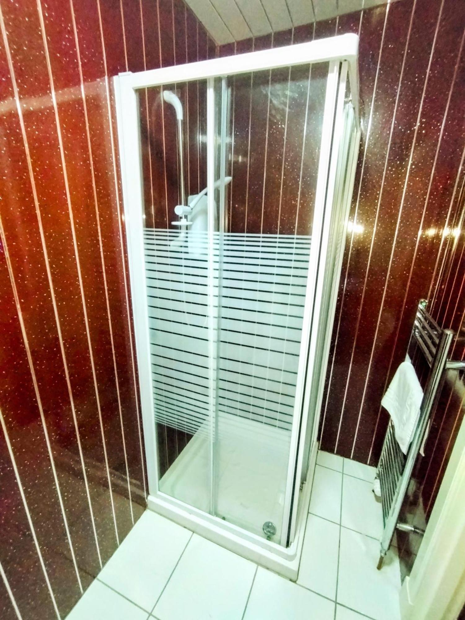 Oyo Gin House Hotel 3*