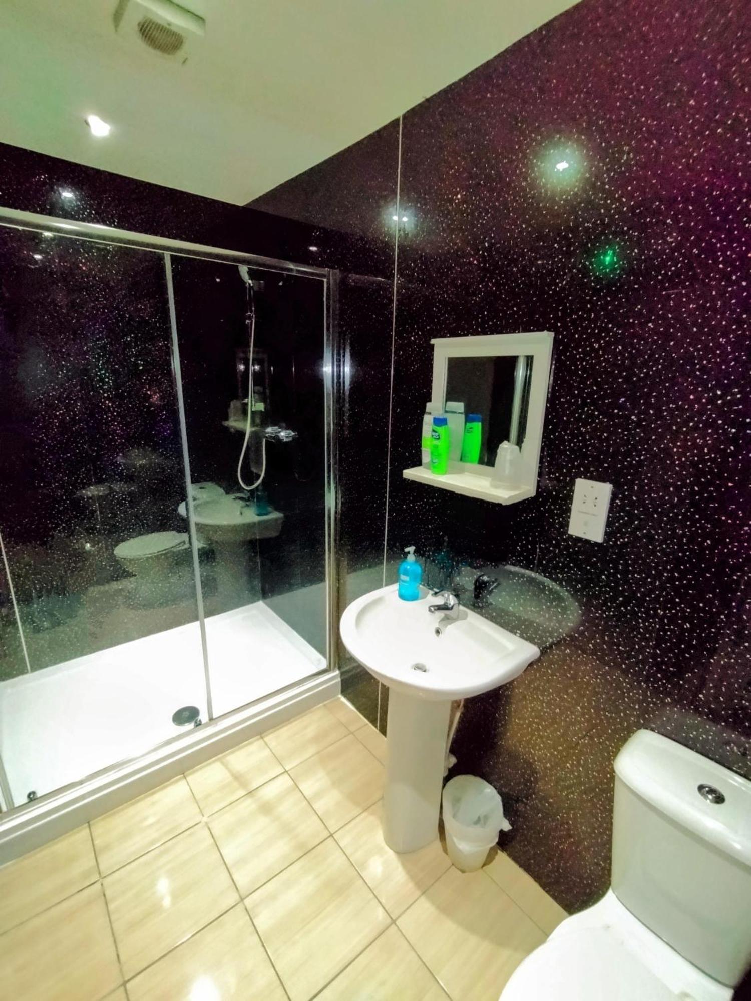 Hotel Oyo Gin House Greenock
