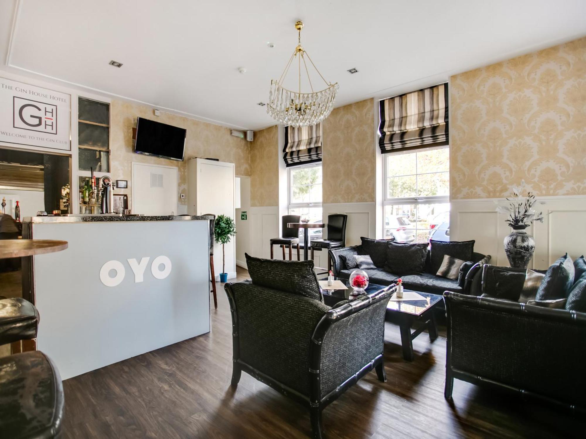 Oyo Gin House 3*
