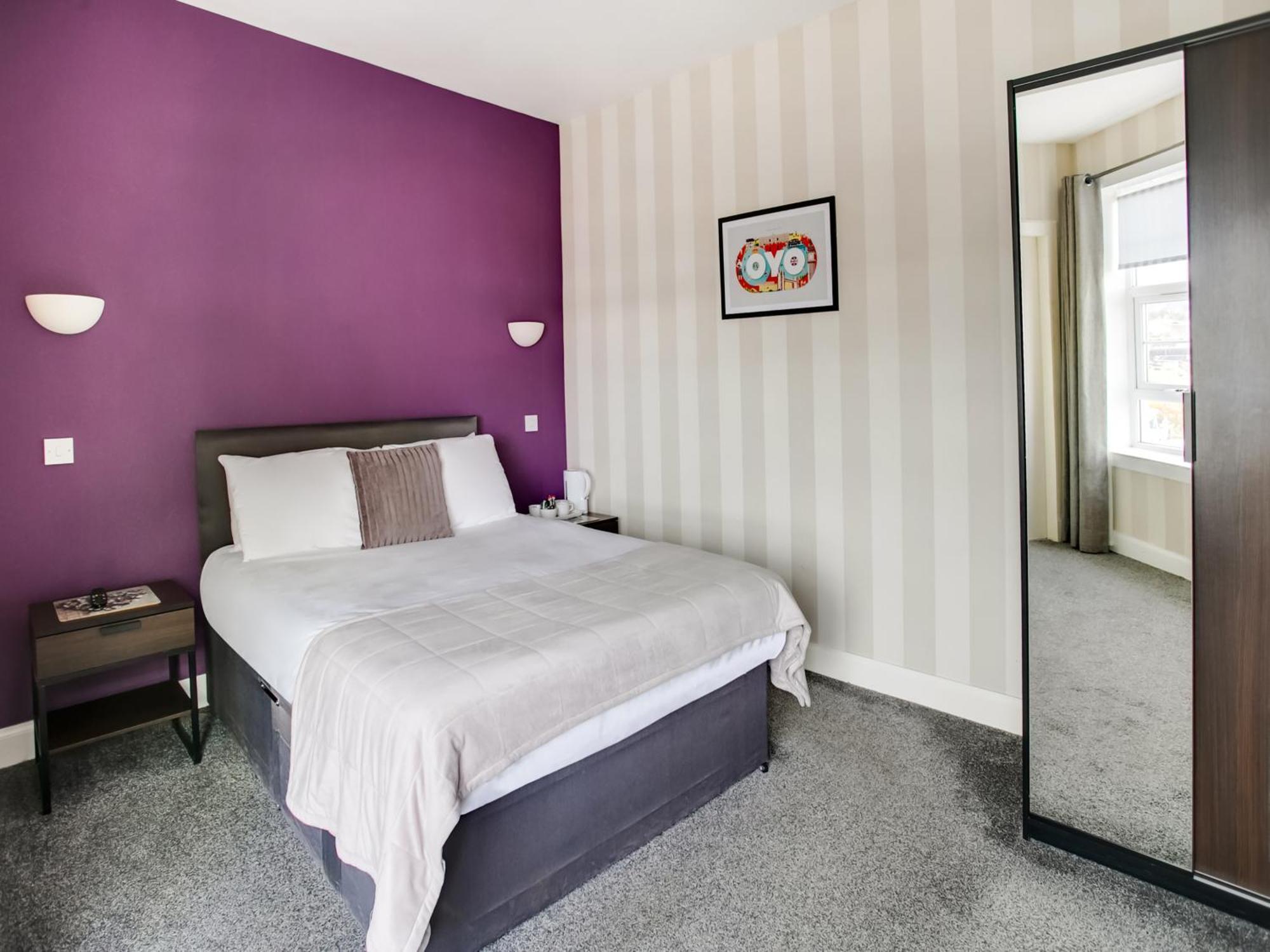 Oyo Gin House Hotel