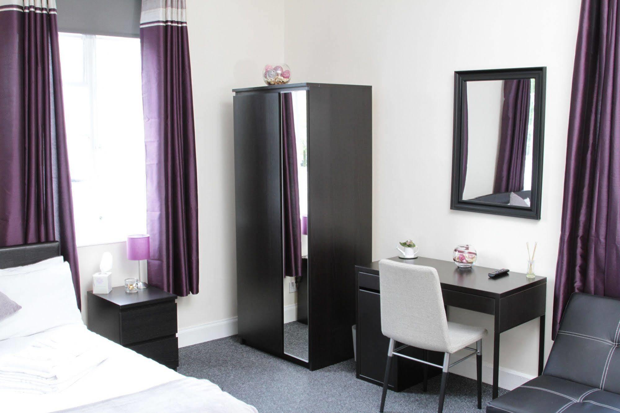 Oyo Gin House Hotel Greenock